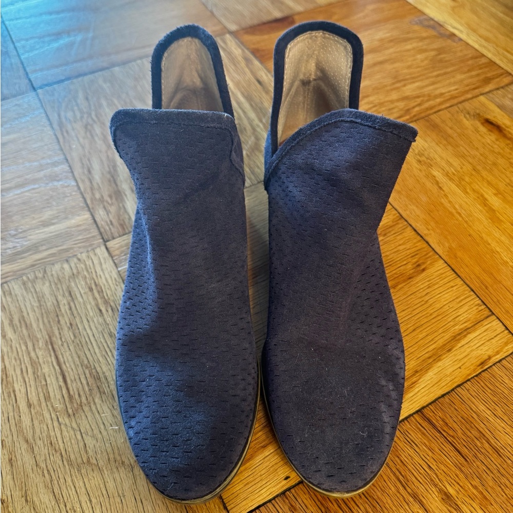 🌑 Lucky Brand Ankle Booties